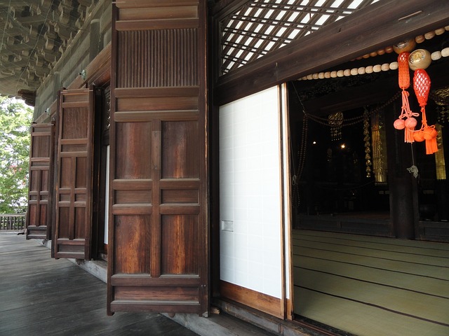 dřevěné posuvné dvere